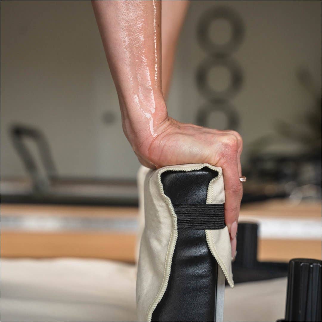 Lutava - Wholesale Yoga Towel - Pilates Reformer Skyn4