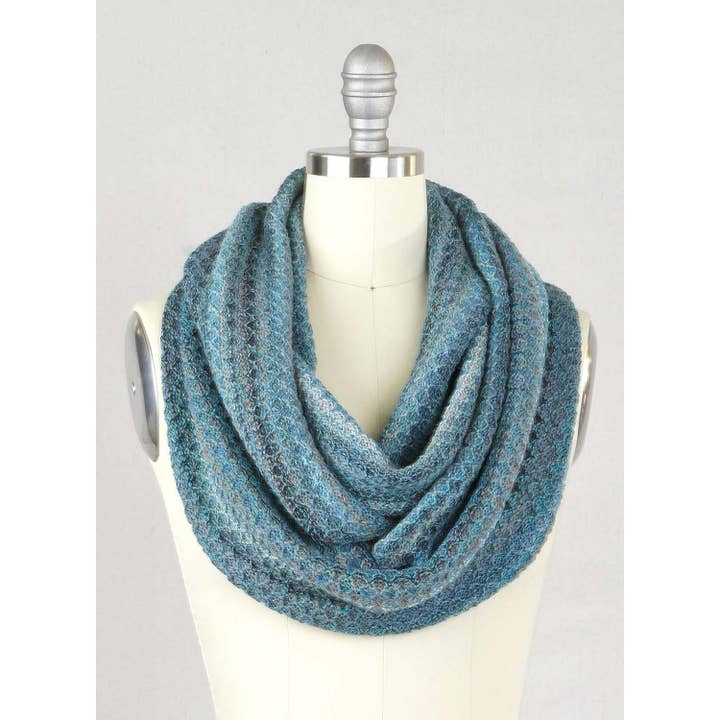 Shupaca Alpaca - Wholesale Scarf - Women's - Alpaca Infinity Scarf - Printed - Azul2
