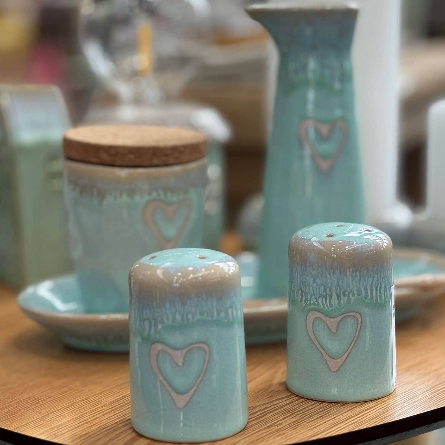 Mea-Living - Wholesale Milk/Juice Bottle - Stoneware milk jug "Heart" turquoise4