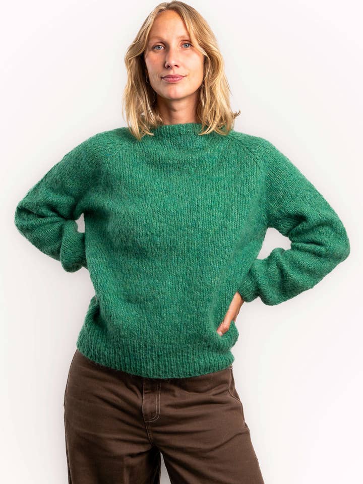 Coffee Beanies ApS - Wholesale Knit Sweater - Women's - Alpaca Sweater9