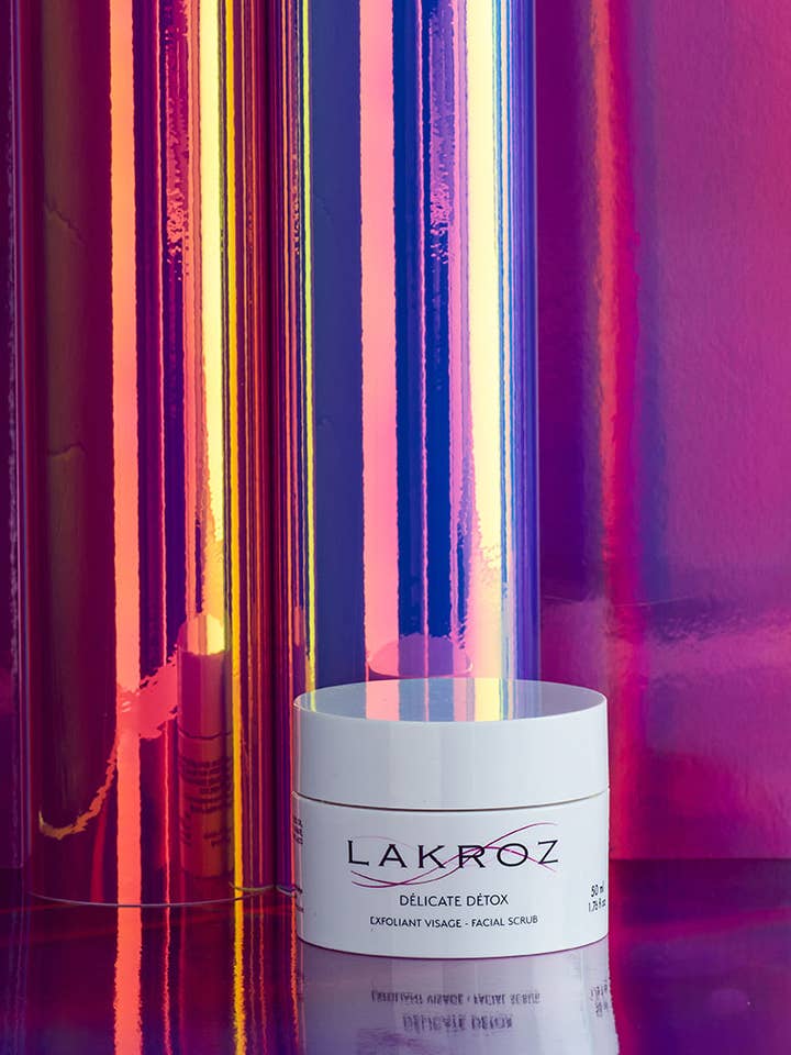 Detoxifying face scrub with desert date oil for wholesale by LAKROZ