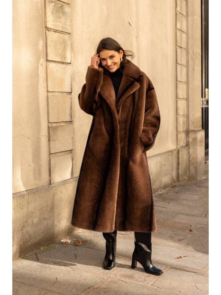 Attentif Paris - Wholesale Fur/Faux Fur Coat - Women's - Long synthetic fur coat with lapel collar55