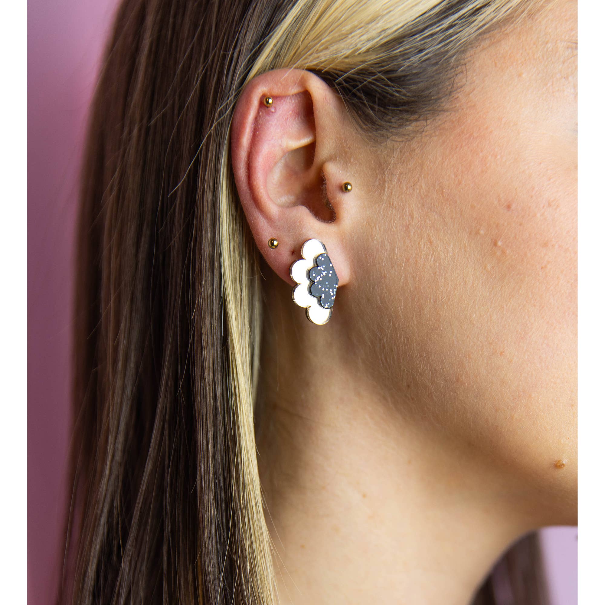 Rosa Pietsch – wholesale Stud/post earrings – Scalloped Stud Earrings - Cobalt Blue3