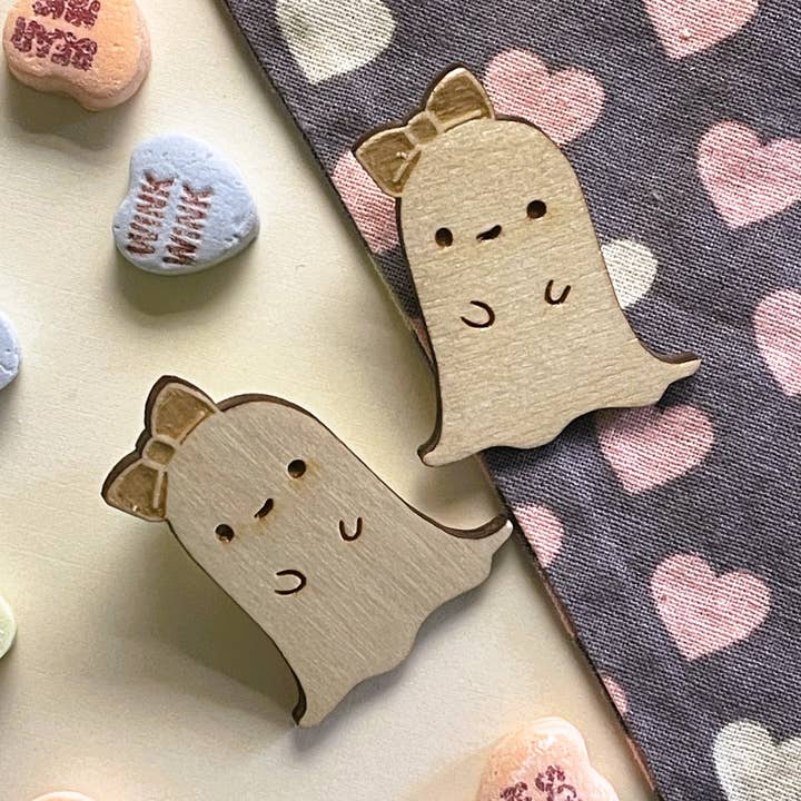 BFF wooden pins (she&she) for wholesale by With Love Jessi P