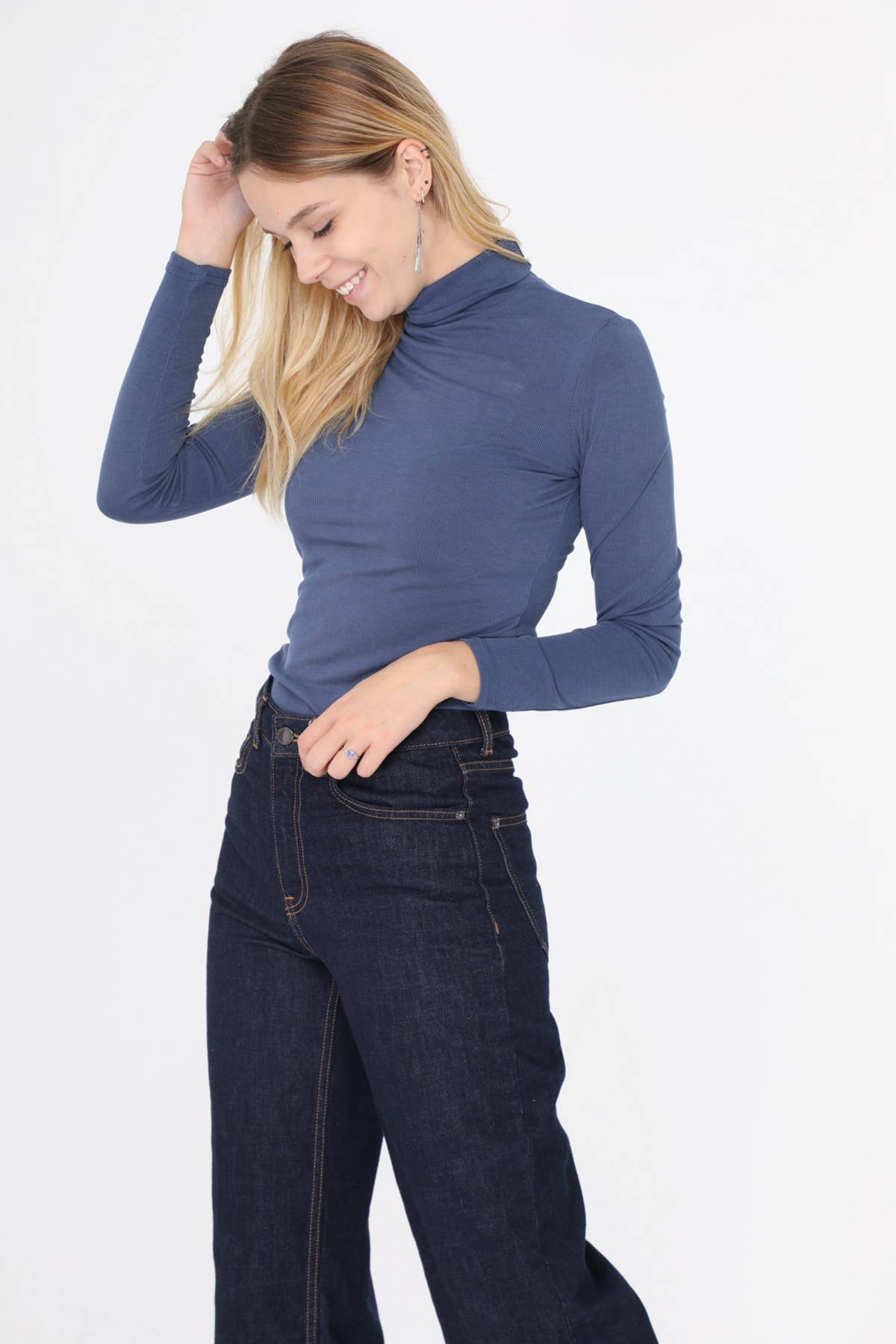 Daphnea - Vendita all'ingrosso Maglietta - Donna - 31093 T-shirt a collo alto2