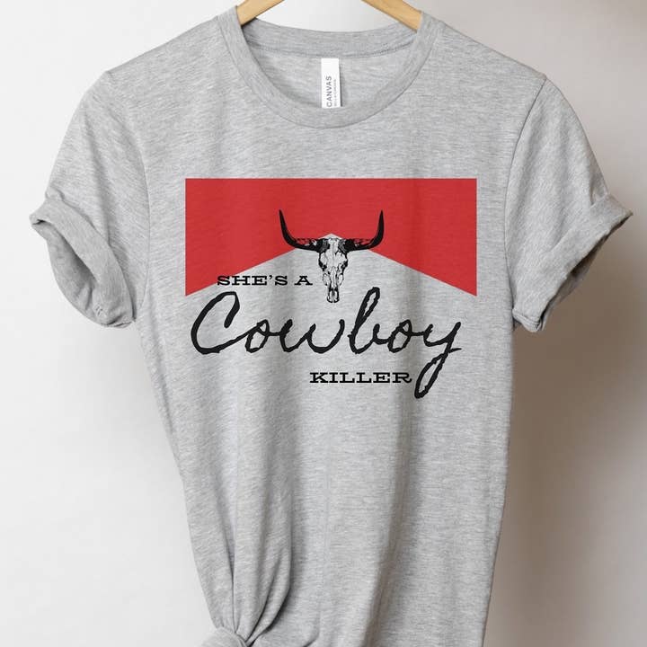 Hon är en Cowboy Killer Tee för wholesale av The Hive Boutique Wholesale
