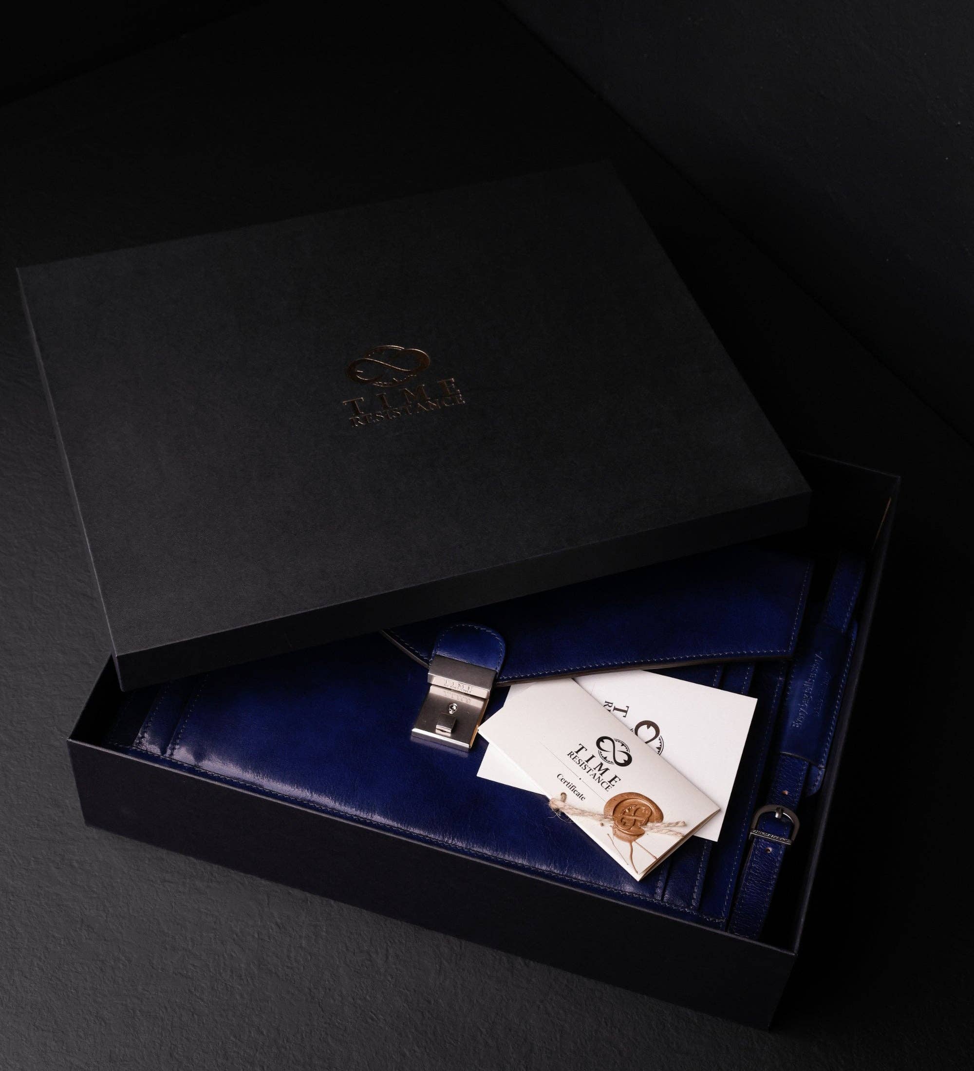 Time Resistance – Großhandel Aktentasche – Unisex – Klassische Design-Lederaktentasche - Der Magus42