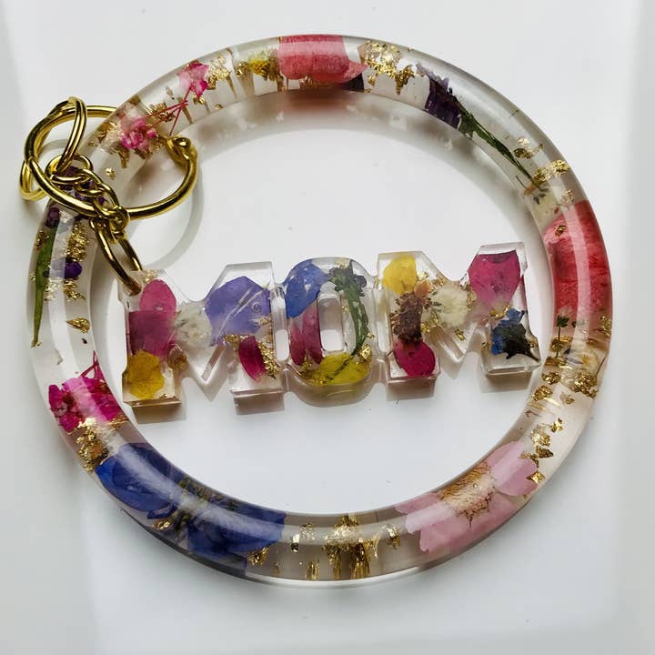Red Floral MOM Keychain Bracelet Set for wholesale by Shop Drip Express