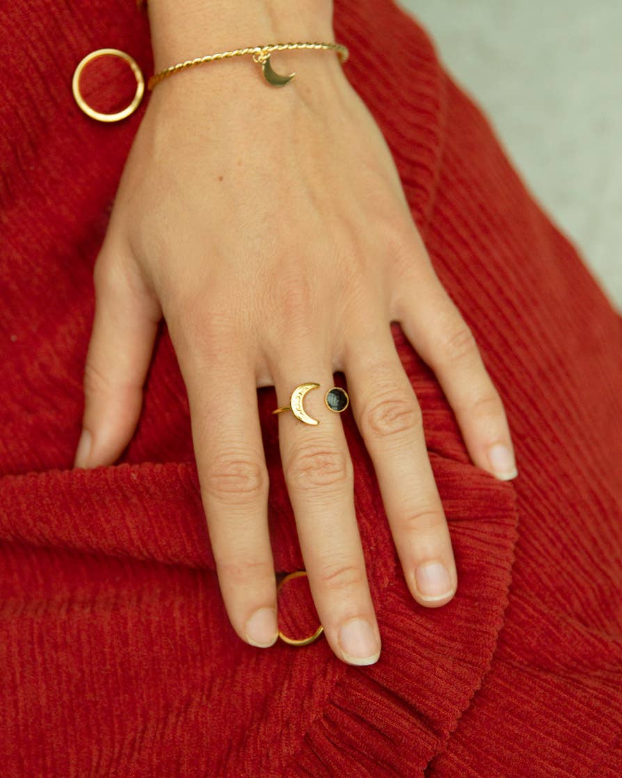 Délicat Fracas – wholesale Band/stacked ring – LUNA ring4