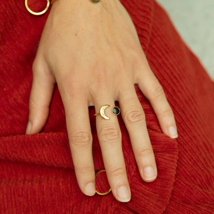 Délicat Fracas - Wholesale Band/Stacked Ring - LUNA ring4