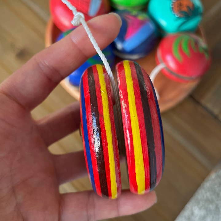GUATEARTISAN - Venta al por mayor Juguete de madera - Niños - Juguetes yoyó de madera tradicionales guatemaltecos7