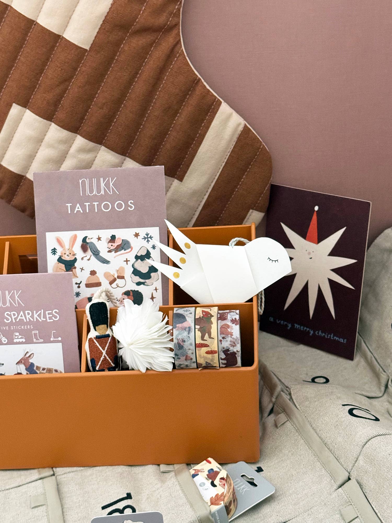 nuukk GmbH - Vendita all'ingrosso Nastro washi - Washi tape « hats and scarves »5