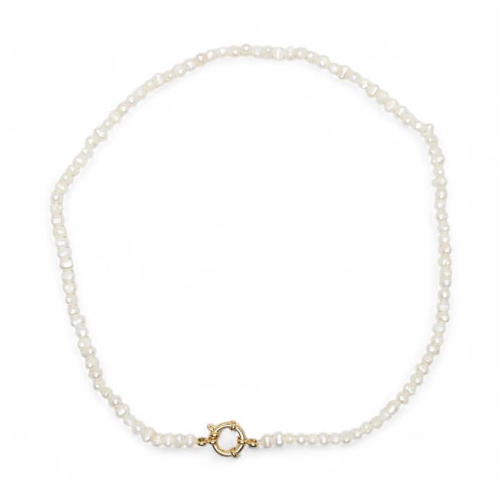 Ferskvandsperlekæde 3,6-4 mm med guldfarvet stålbøjlelukning nummer 2 for engroshandel hos Foliesbijoux