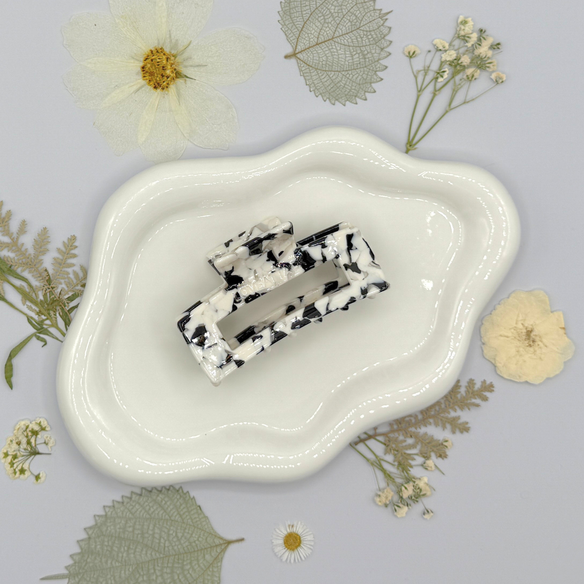 Love Attack - Wholesale Hair Clip - Women's - Sara Cellulose Acetate Hair Claw Clips32