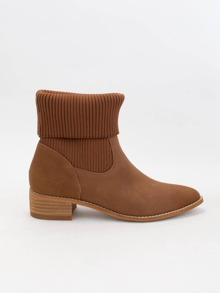 CCOCCI - Wholesale Laarsjes - Dames - MINIPAKKET COCOCCI | GEBREIDE LAARZEN MET OMGESLAGEN MANCHETTEN EN SPITSE NEUS4