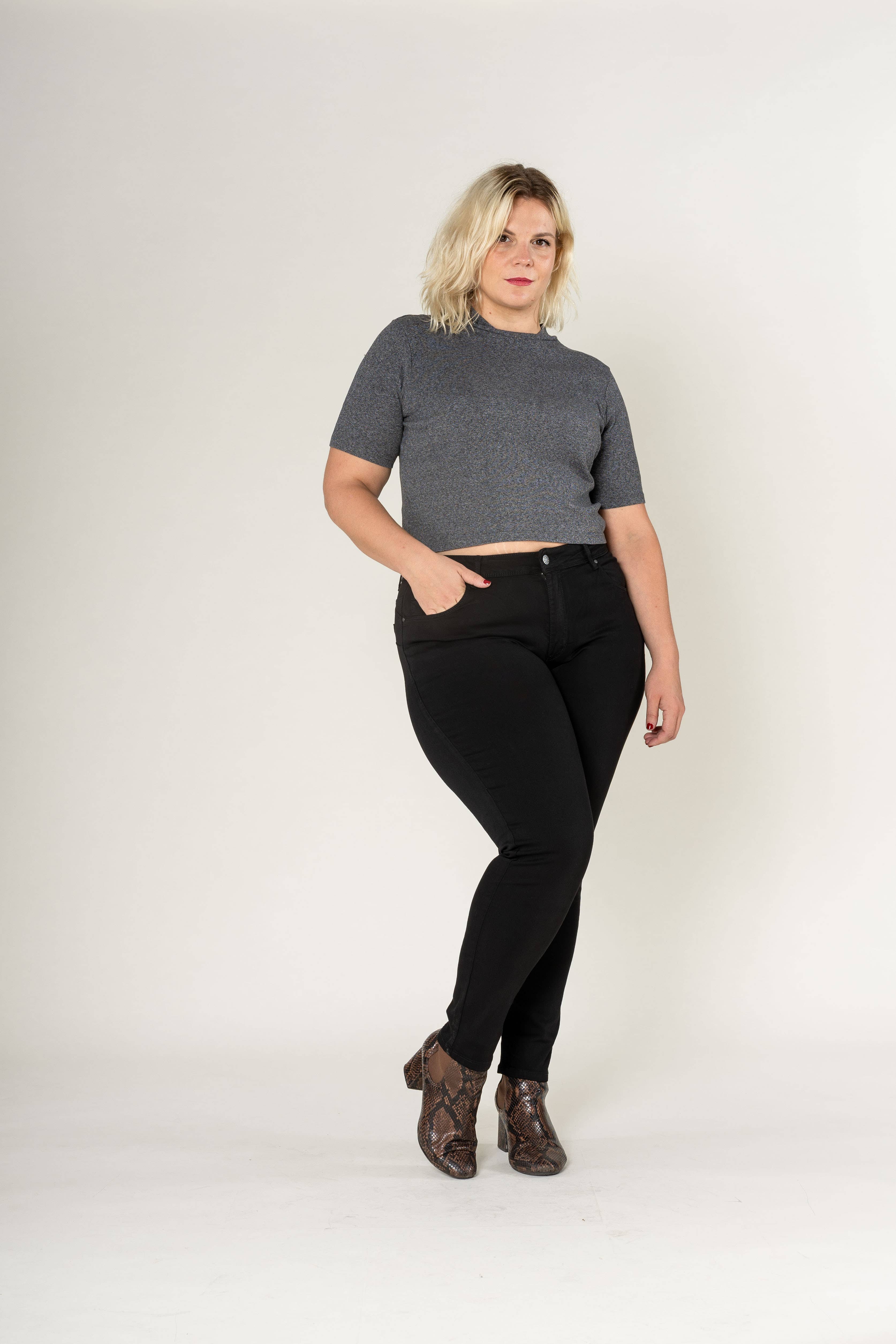 Nina Carter - Wholesale Pants - Women's - Curve Plus Size Ultra Comfort and Stretch Push Up P6111