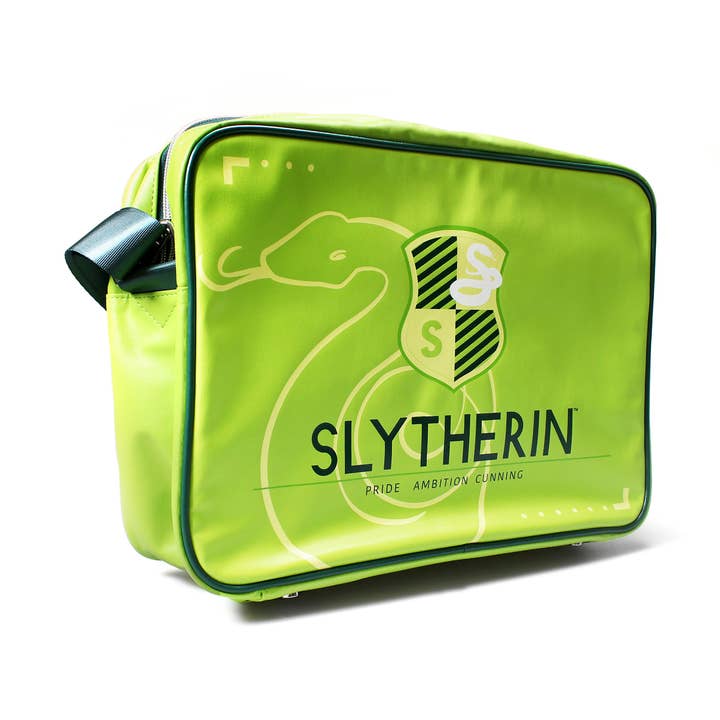 Sac rétro - Harry Potter Retour à Poudlard (Serpentard) pour la vente par Half Moon Bay