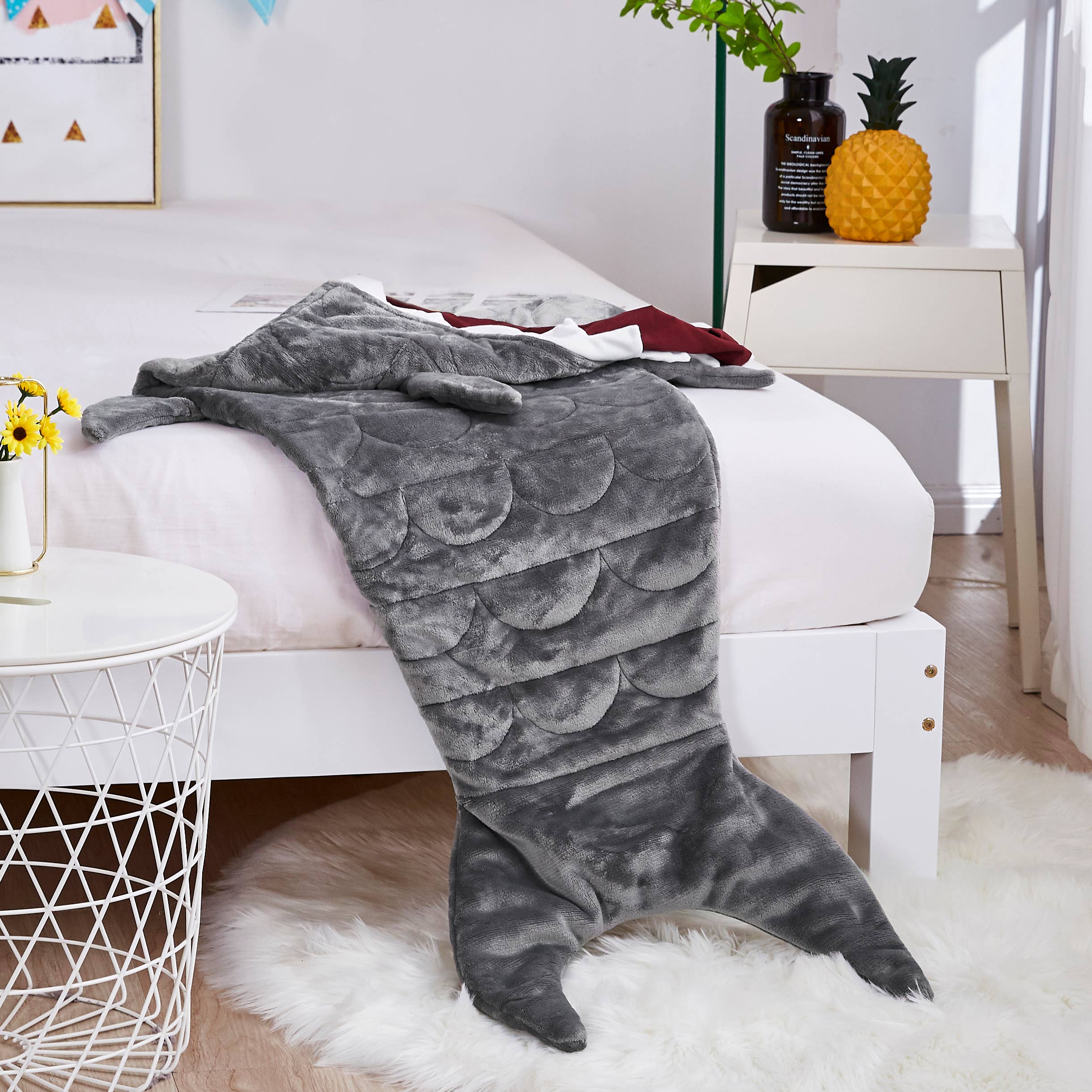 Sutton Home Fashions LLC - Wholesale Bedding Blanket - Kids & Baby - Dream Theory Shark Weighted Throw Blanket 5 lb5