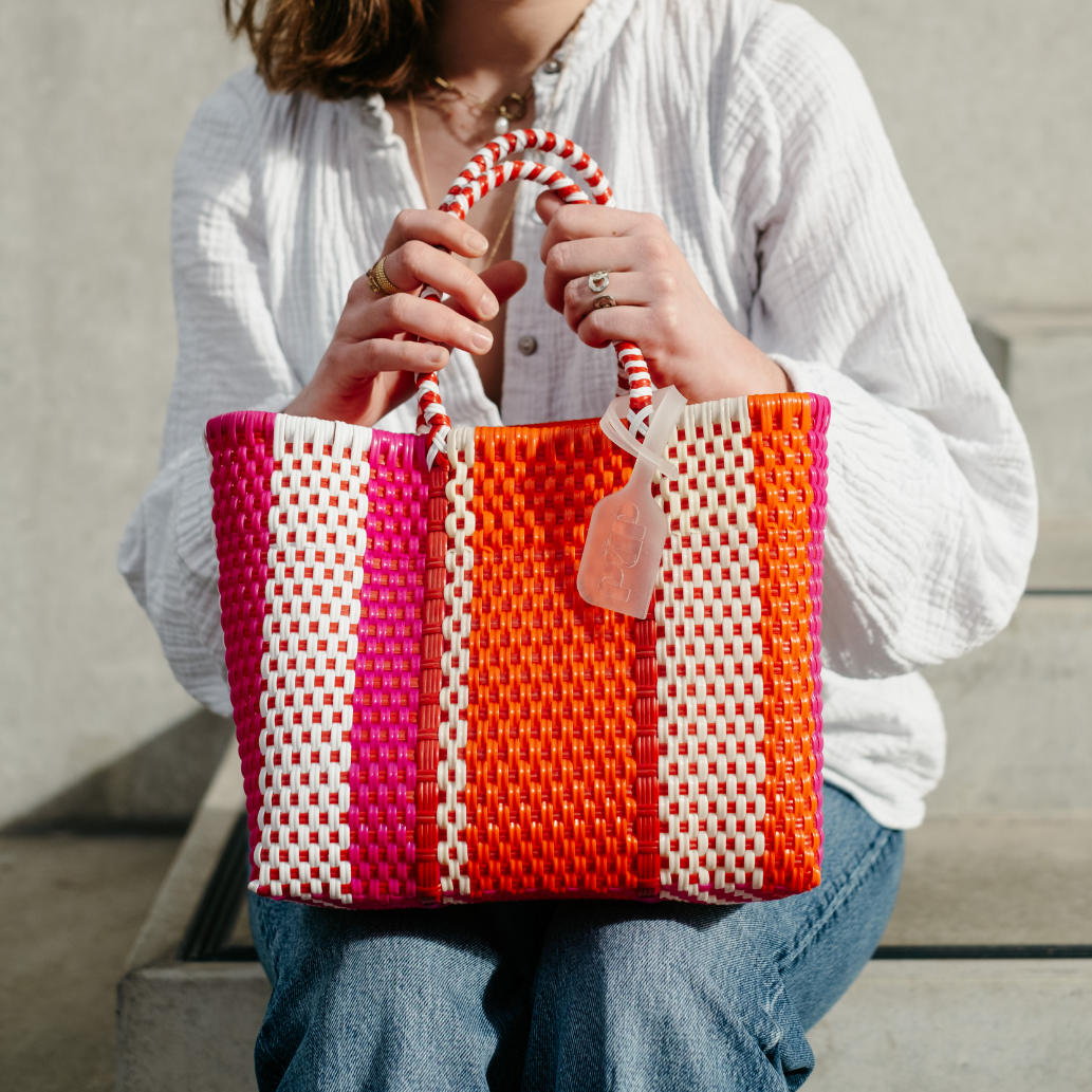 PÜP - Wholesale Beach Bag - Small multicolored red recycled plastic basket HANDMADE1