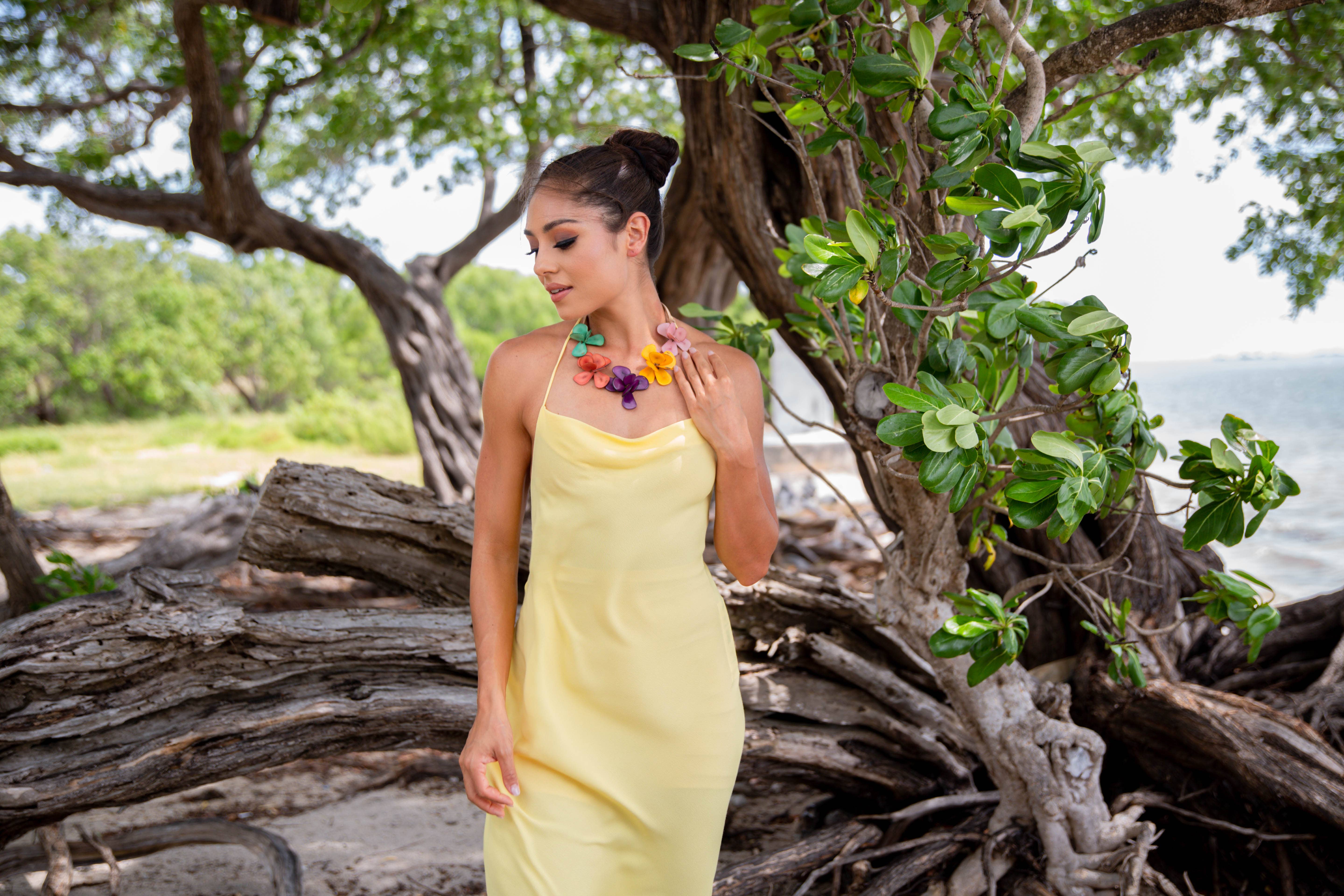 Organic Tagua Jewelry - Vente Colliers plastrons - Collier Florence5