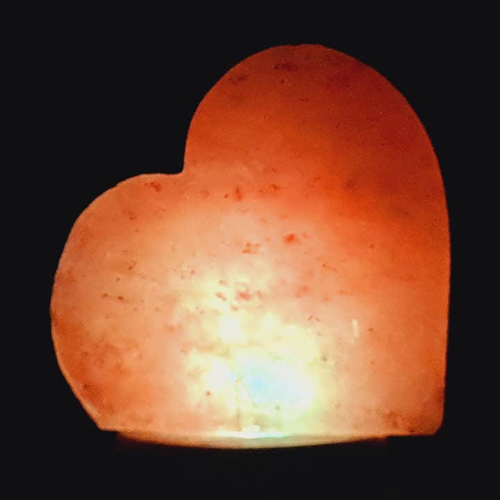 Himalaya salt färg byta USB-lampa - hjärta för wholesale av Gemstone Gifts Ltd.
