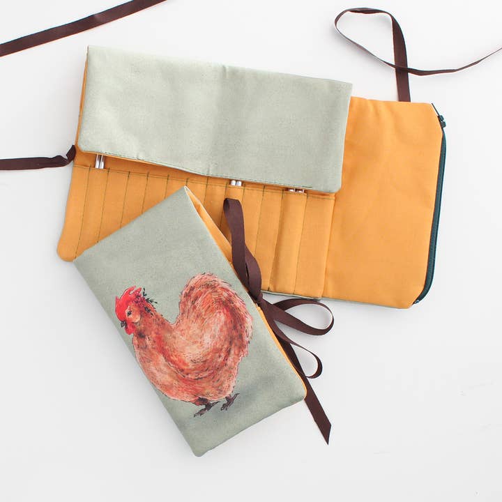 Henrietta | Estojo para Agulhas, Lápis e Crochê | Estojo tipo Rolo por atacado de The Blue Rabbit House