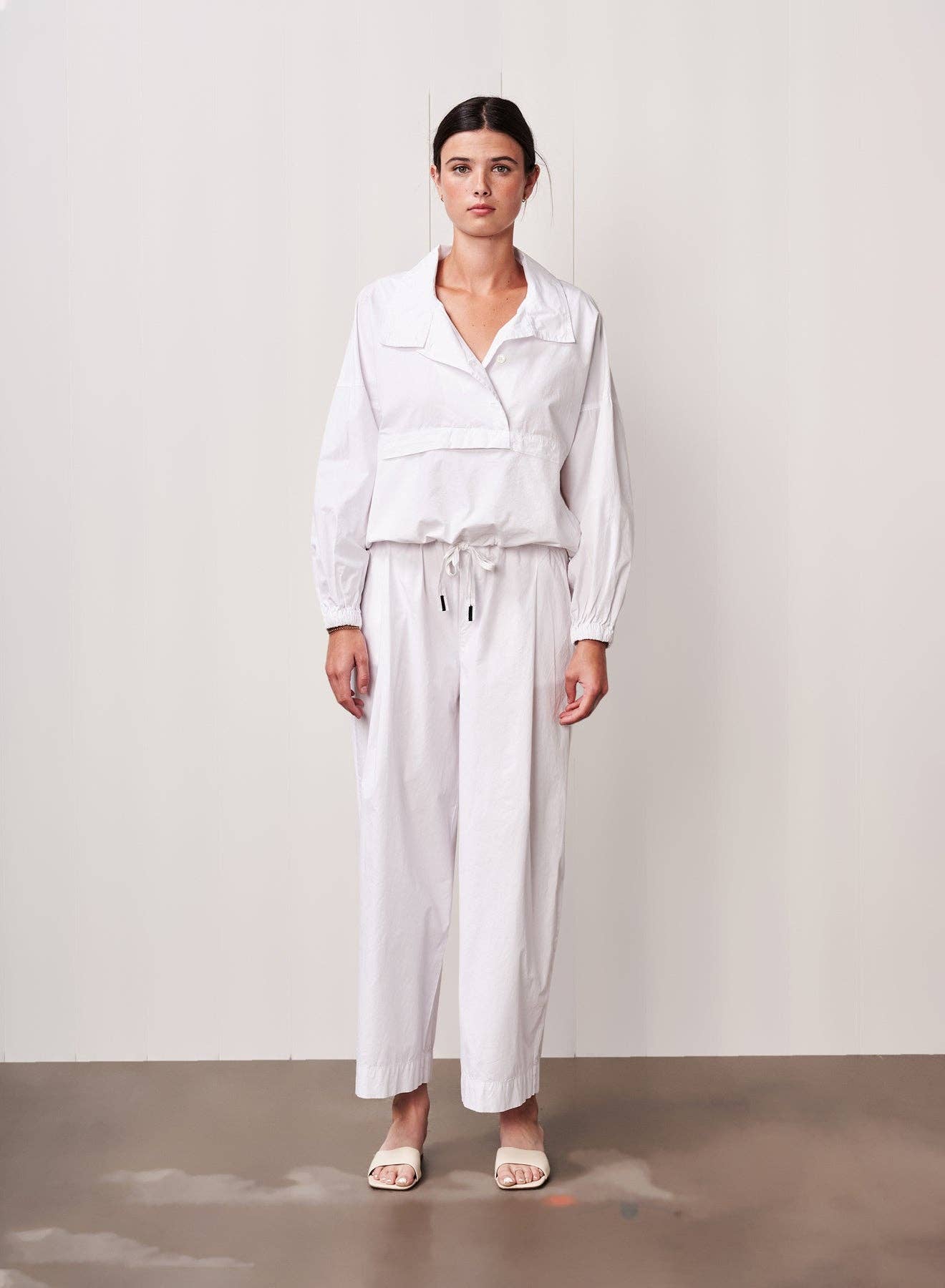 Stateside - Wholesale Jacket – Women's - Fine Poplin Anorak in White