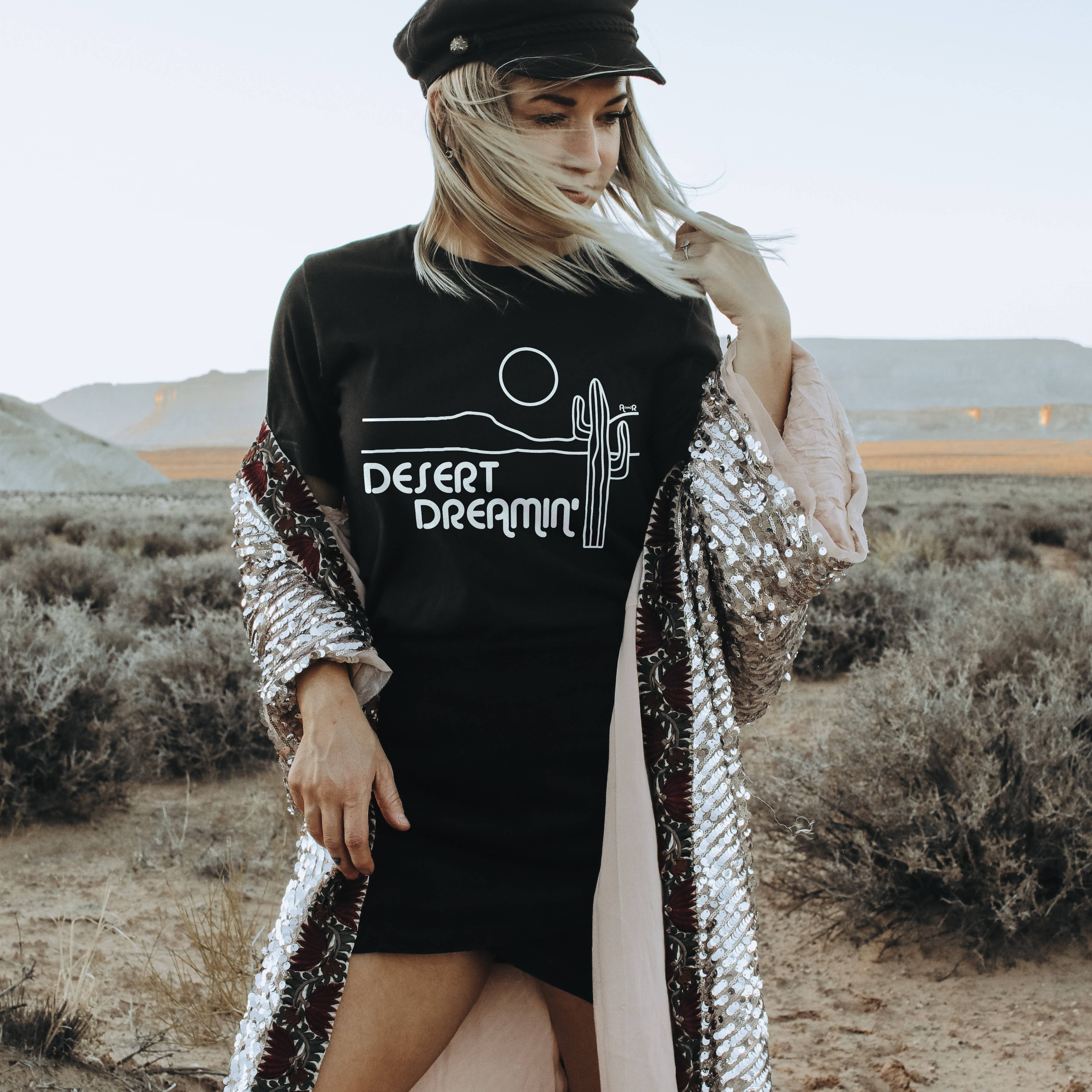 Alley & Rae - Wholesale T-Shirt (Graphic) - Women's - Desert Dreamin’ Western Graphic Tee – Boho Wanderlust Style5