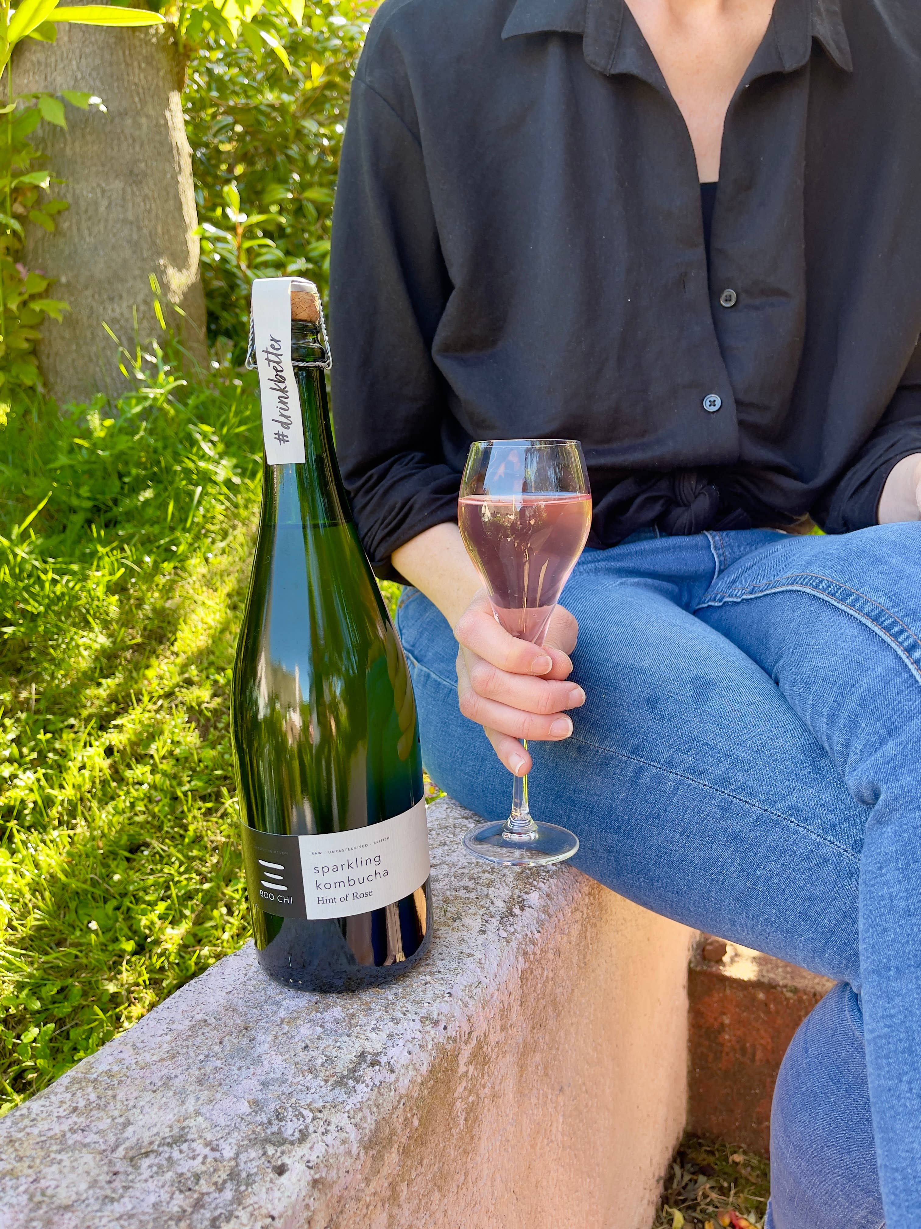 Boo Chi Kombucha – Engroshandel Kombucha – Boo Chi Kombucha mousserende med et strejf af rose (1 enhed)3