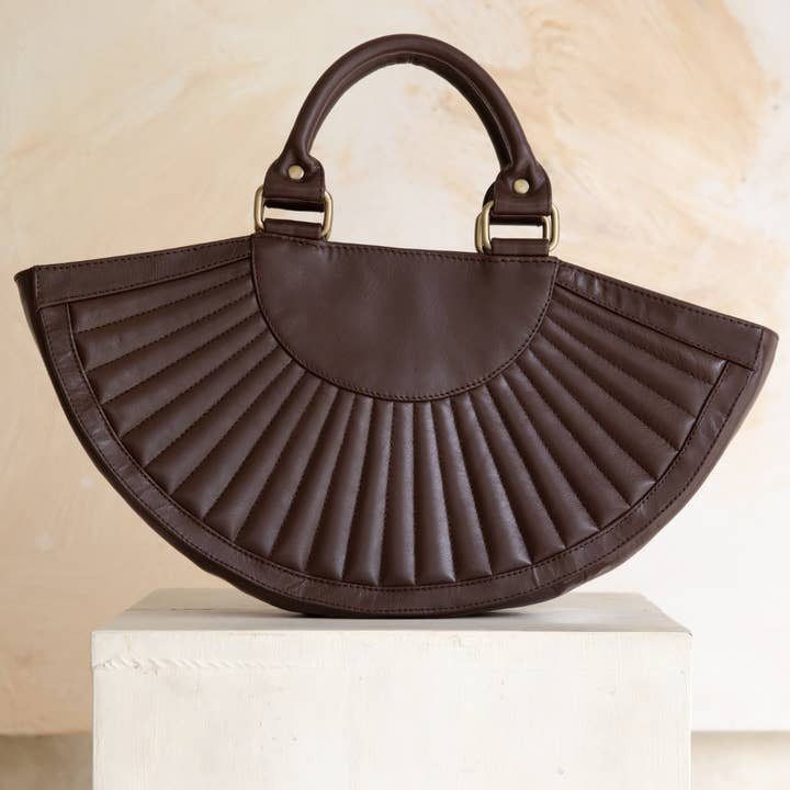 Hobo and Hatch - Wholesale Top handle bag – women's - Soleil Grande // Chocolate0