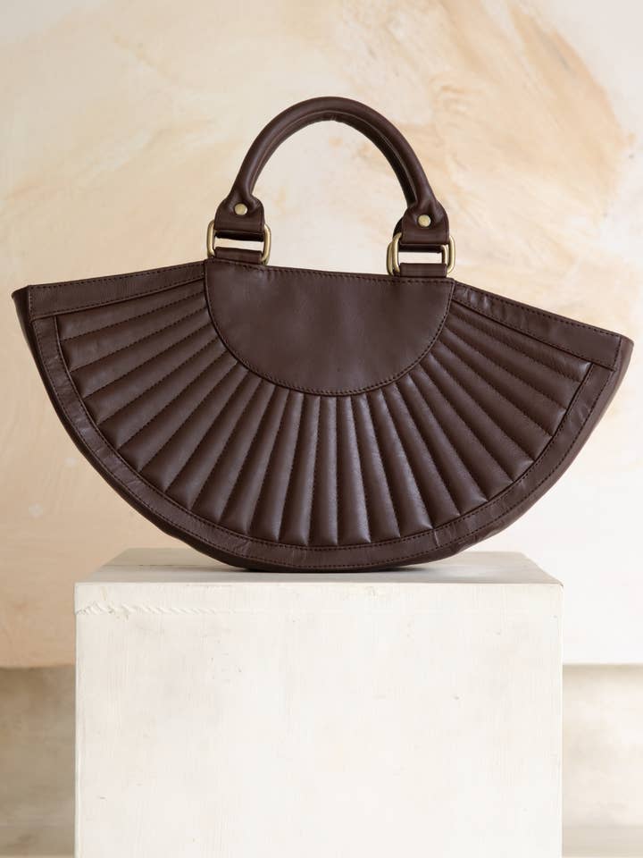 Soleil Grande // Chocolate for wholesale by Hobo and Hatch