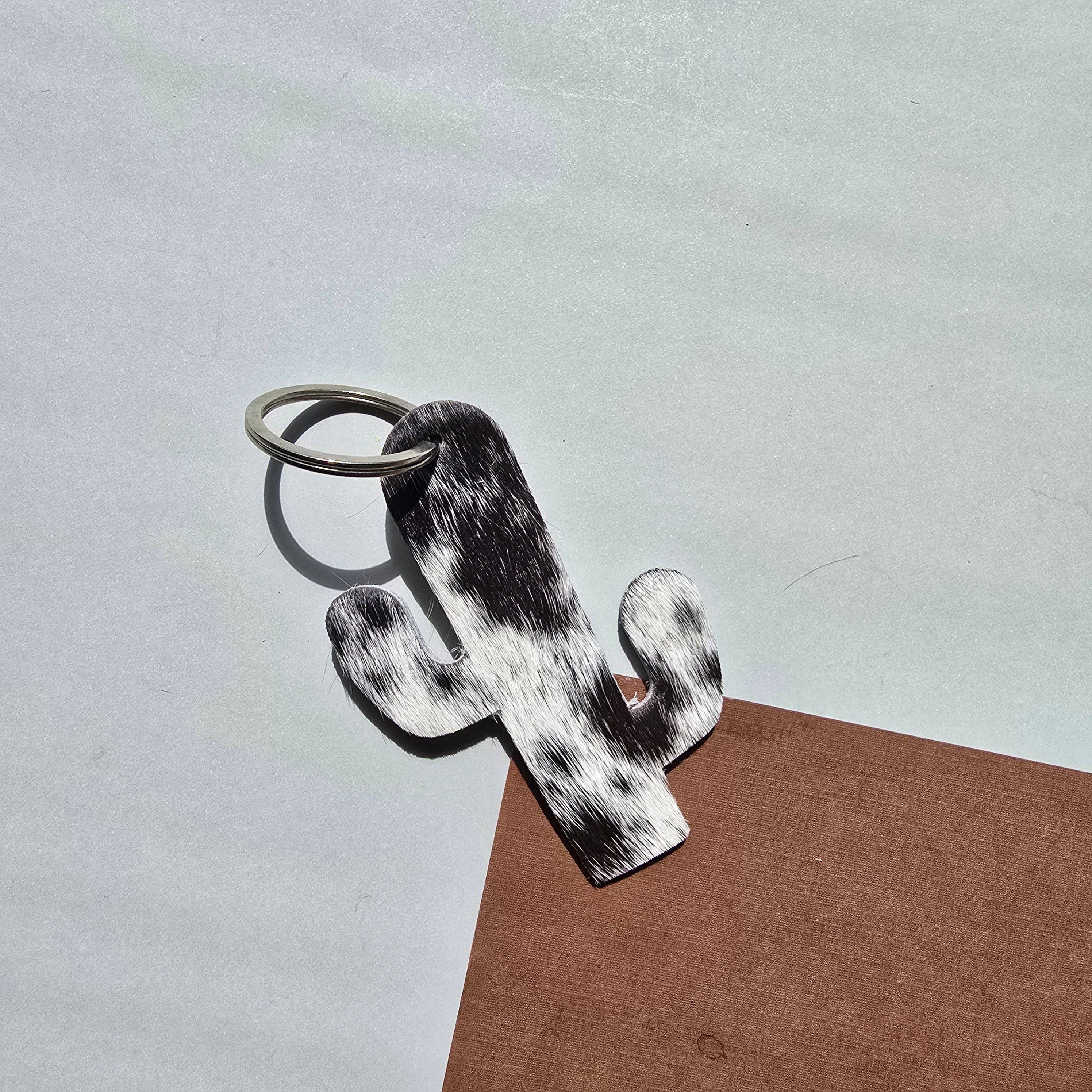 Ranchers Closet - Vente Porte-clés – unisexe - 10 pcs. Porte-clés en cuir véritable de cactus – Fait main en poils8