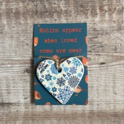 Cornucopia Creative Studio - Wholesale Christmas Decoration - Sending love this Christmas Heart Hug (Wholesale)0