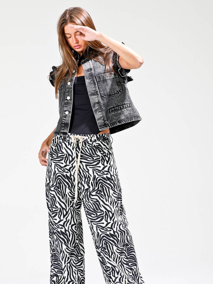 MS1025 Denimvest med flæsekantdetalje i vasket denim. for engroshandel hos NOABOA