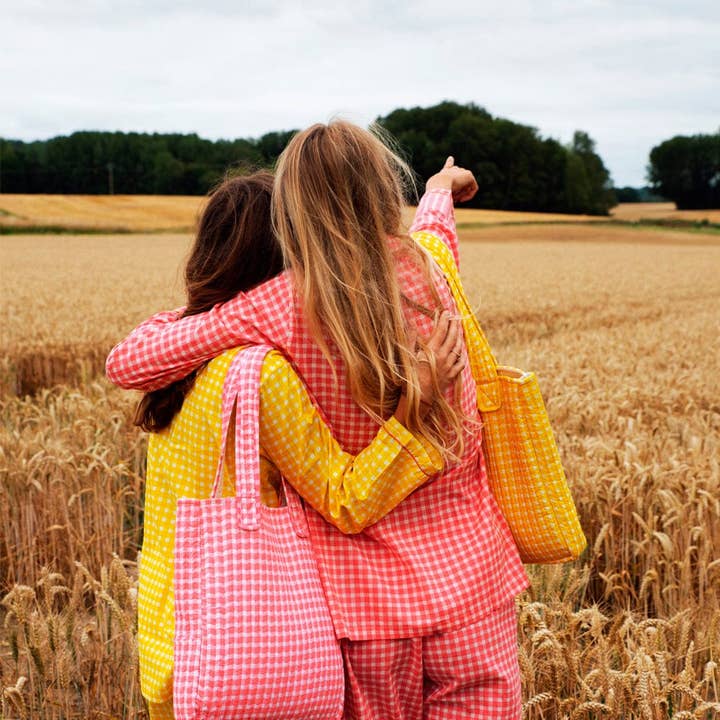 Pigiama rosa Camille Vichy e ulteriori Risultati per pigiami lol all'ingrosso. Resi gratuiti e termini di pagamento a 60 giorni su Faire in tendenza su Faire.