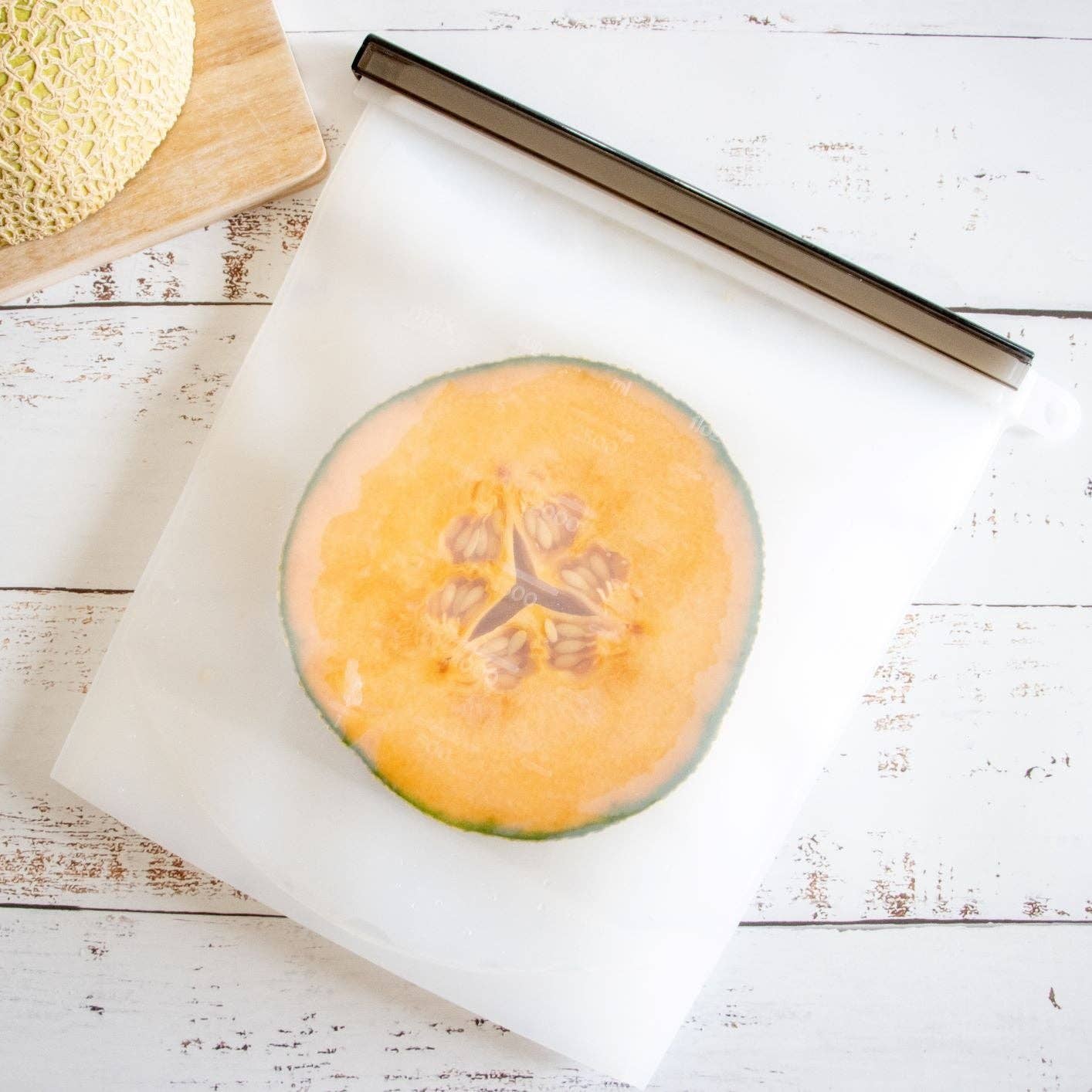 Us and The Earth - Wholesale Food Storage Wrap/Bag - 2500mL - Reusable Food Grade Silicone Zip Lock Food Pouch1