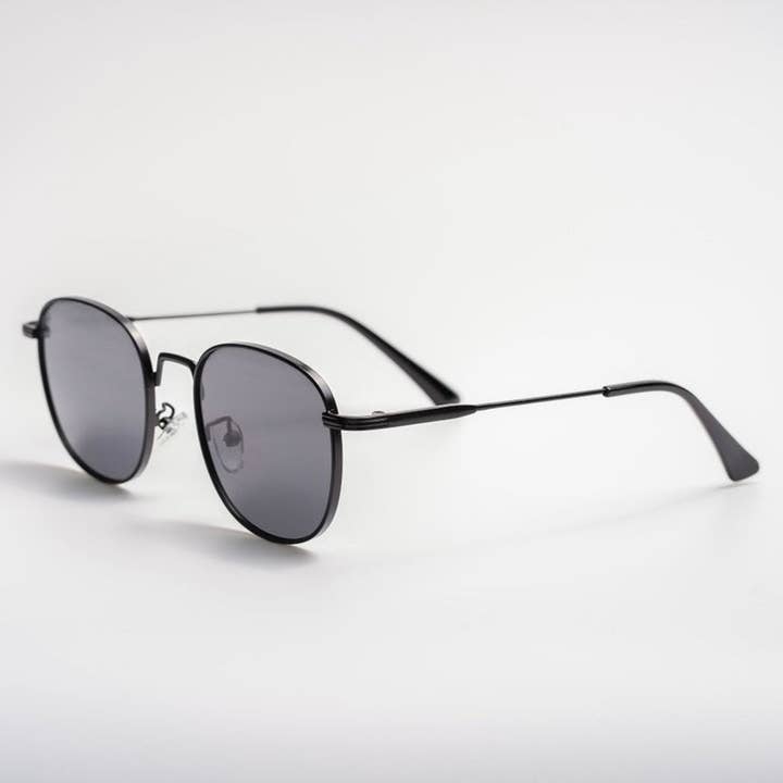 Midnight Capri for wholesale by S o l è.