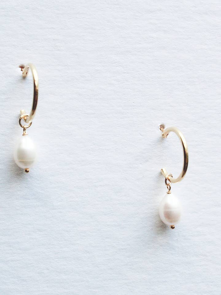 Elodie per la vendita all'ingrosso da parte di Jaxie Bridal Accessories