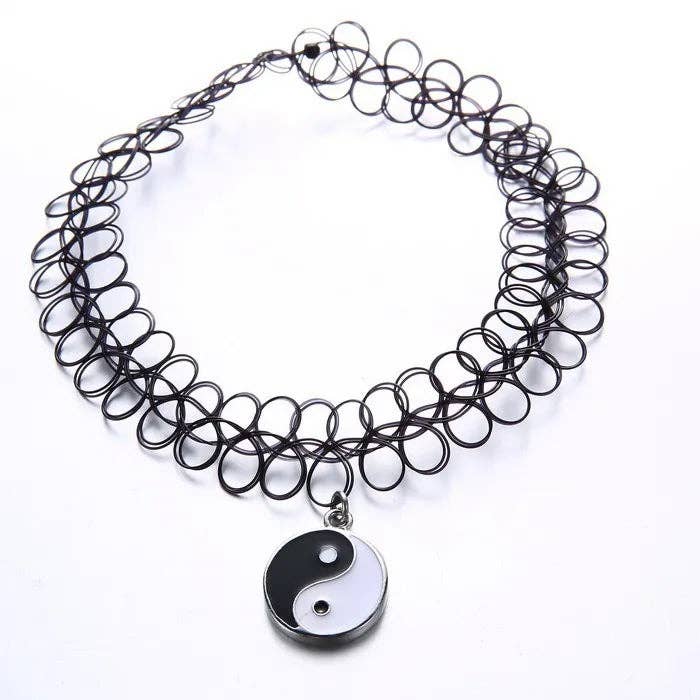 VIAI Beauty - Wholesale Choker/collar - Elastic Choker Ying Yang Charm Necklace