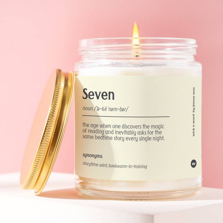 Personalisiertes Geschenk zum 7. Geburtstag The Lucky Number Age Definition Kerzengeschenk zum 7. Geburtstag A007 für den Großhandel von Wick n Word