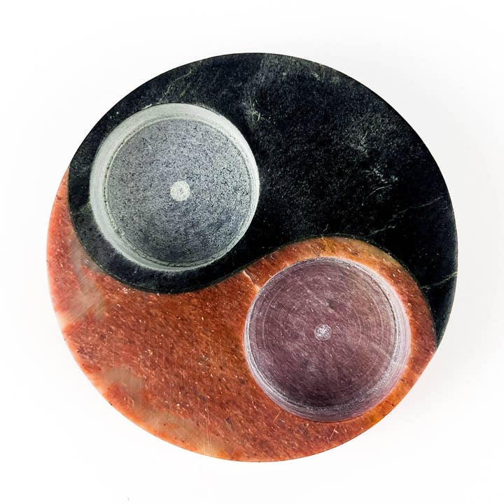 Portavelas de Cono de Piedra de Jabón Yin Yang - 4"D para venta al por mayor de GREENROOTS USA LLC