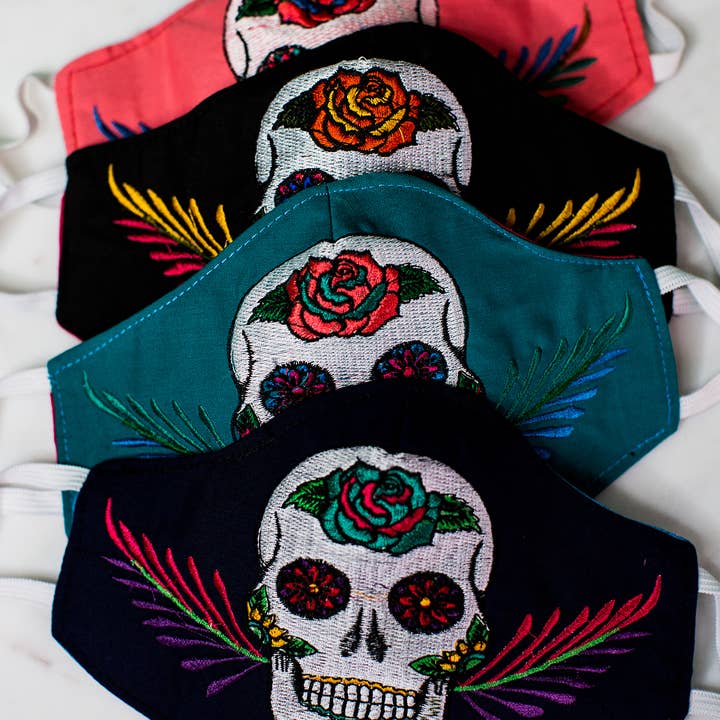 Lucia's Imports - Venta al por mayor Mascarillas desechables no quirúrgicas - Mascarilla Sugar Skull (25% de descuento)4