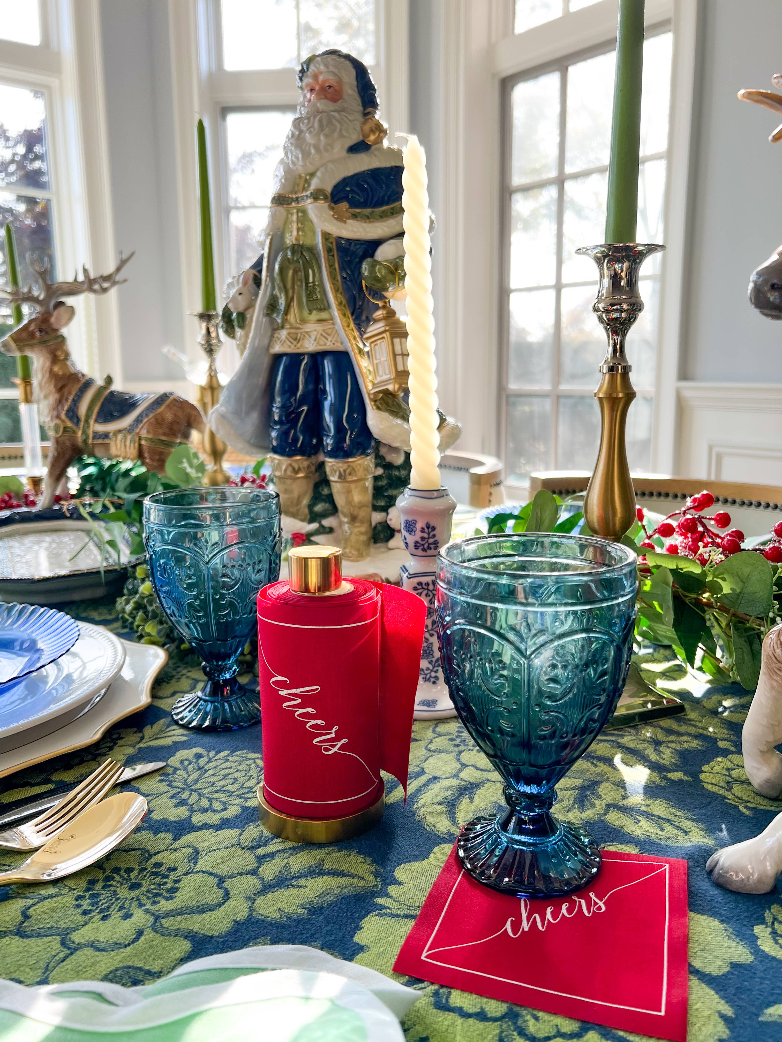 Toasting With Tara - Wholesale Wegwerpservet - Katoenen Cocktailservet Rol: The Red Carpet - Wit "Cheers"13