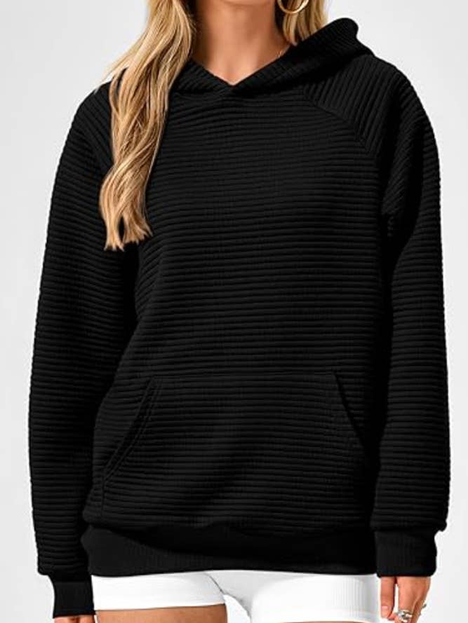 UNISHE - Wholesale Hoodie - Dames - Sweatshirt met capuchon en kangoeroezakken in effen kleur ZK217810