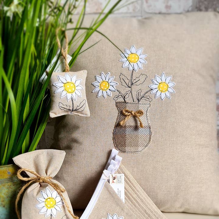 NEW Daisy Collection for wholesale by Sweet Williams