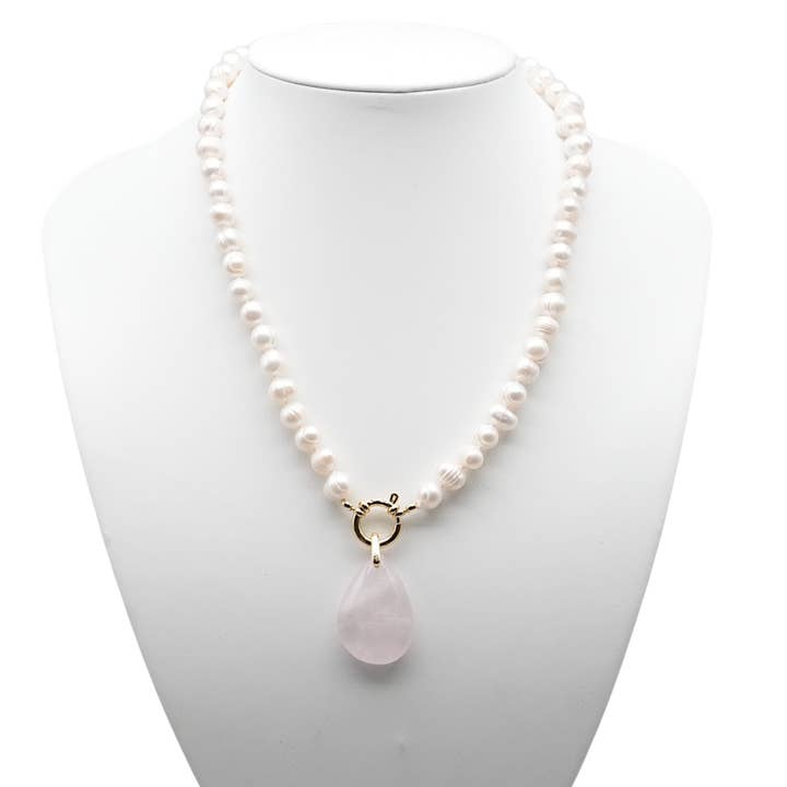 Freshwater pearl necklace 7-8 mm with gold or silver steel buoy and rose quartz pendant for wholesale by Foliesbijoux