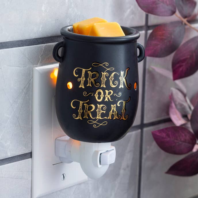 Cauldron Pluggable Fragrance Warmer for wholesale by Heavenly Scents