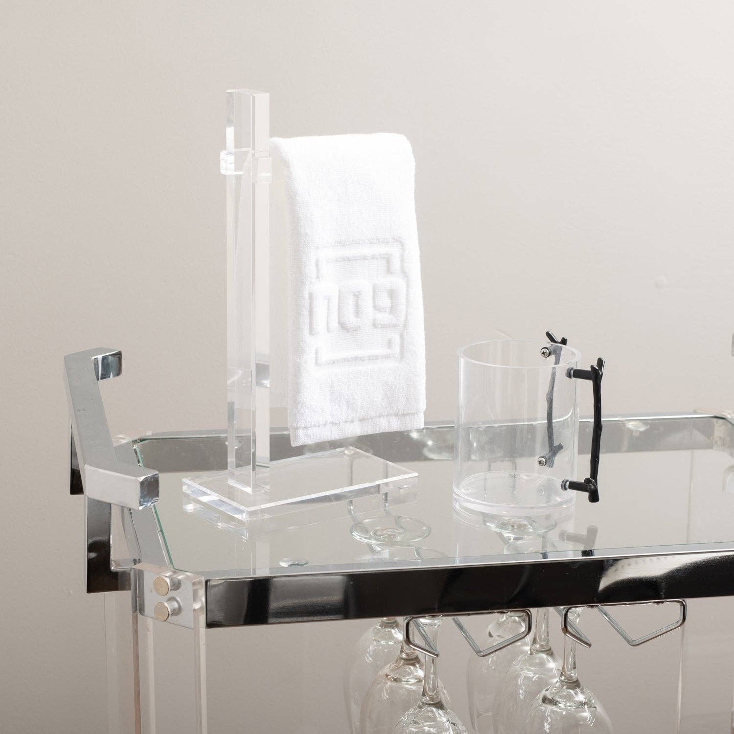 Clear Finger Towel Stand for wholesale on Faire3