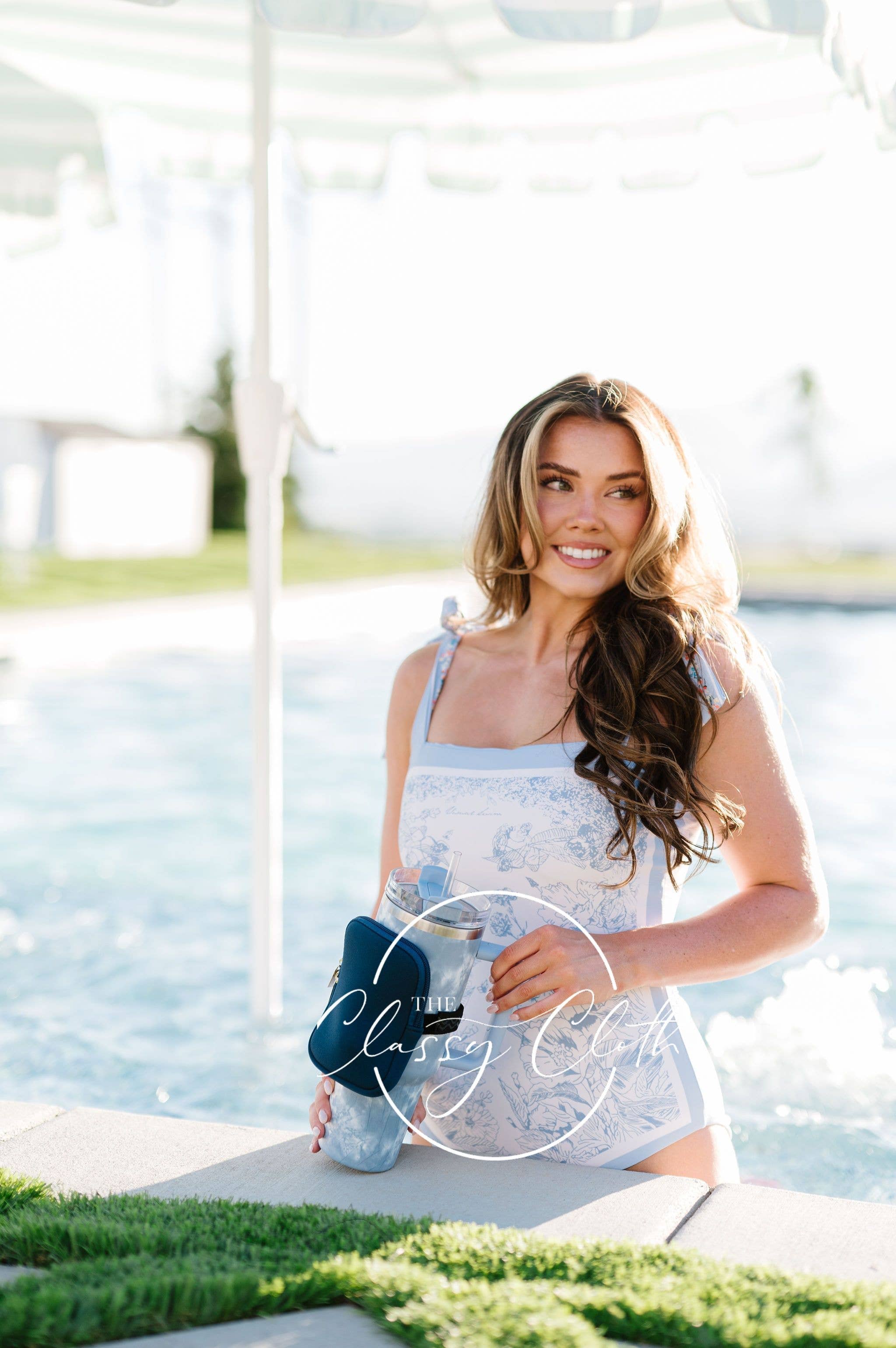 The Classy Cloth WS - Wholesale Handtasje - Dames - Neopreen etui voor 40 oz Quencher Tumbler RTS16