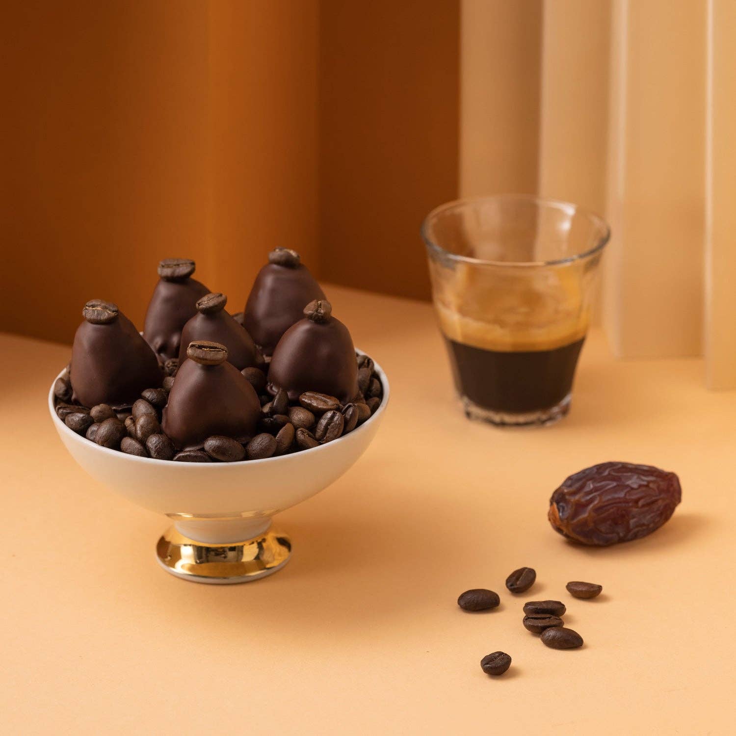 djoon - Wholesale Chocolate Covered Sweets - Date Pralines: Espresso Crunch (Organic)4